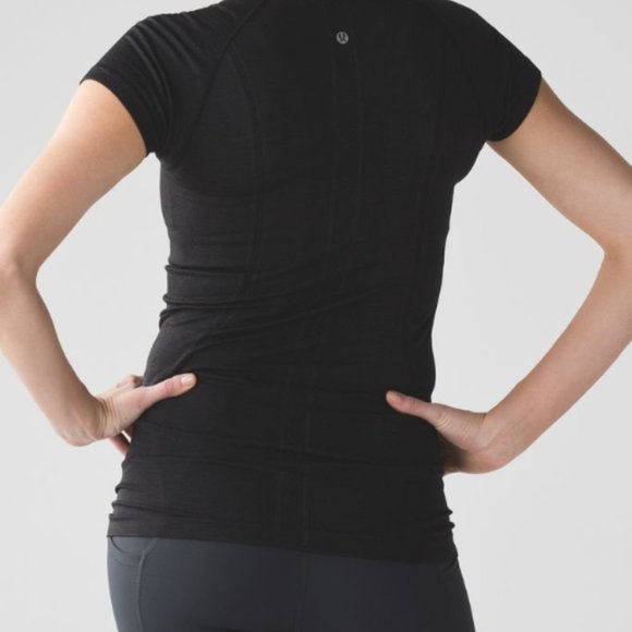 (1653)  🍋 LULULEMON RUN: Swiftly Tech Short Sleeve Crew - Picture 2 of 2